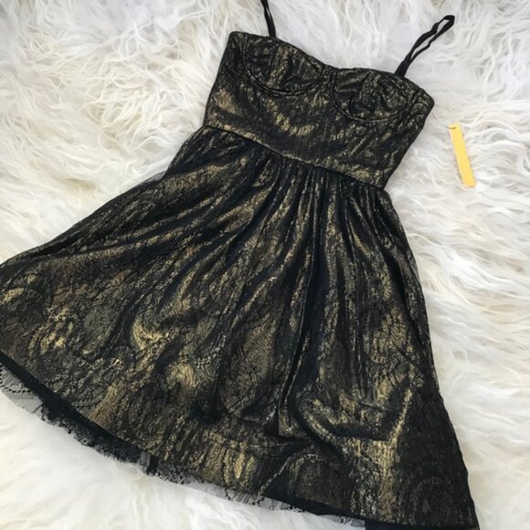 Alice + Olivia Yelle Bustier Flare Dress - Picture 8 of 8